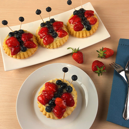 Entzückende Leckerbissen! Obsttörtchen mit der „Kinderleichten Becherk ... Entzückende Leckerbissen! Obsttörtchen mit der „Kinderleichten Becherk ...